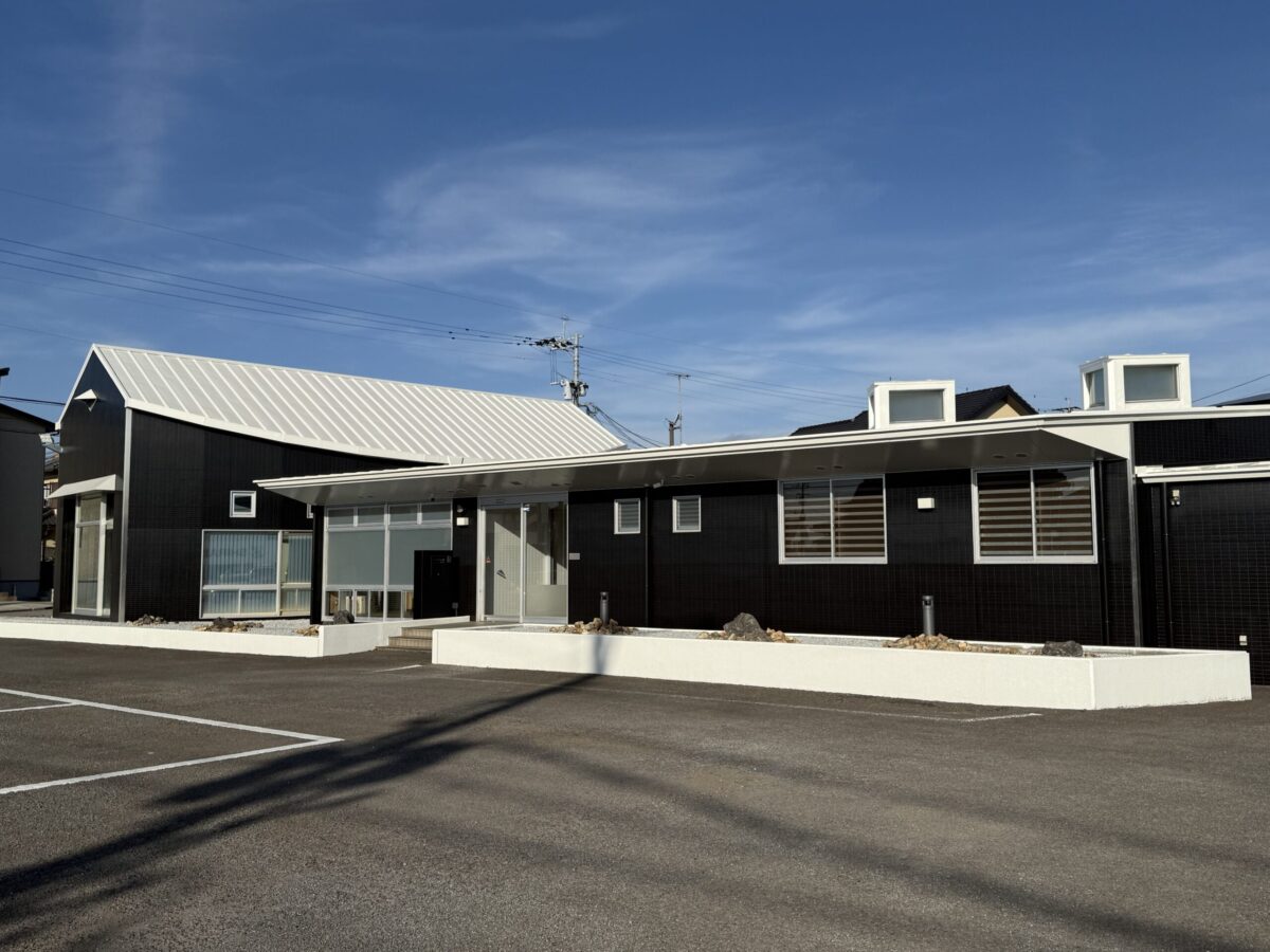 白石グループ営業本部外観画像