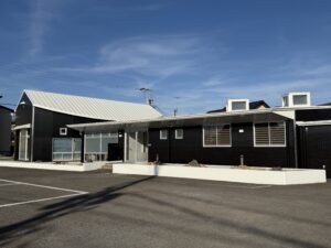 白石グループ営業本部外観画像